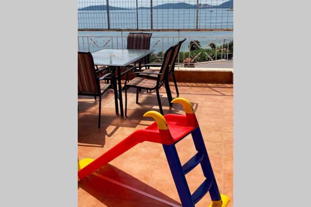 Port View House-Comfy Family Apartment-Panoramic View Nea Peramos  Ngoại thất bức ảnh