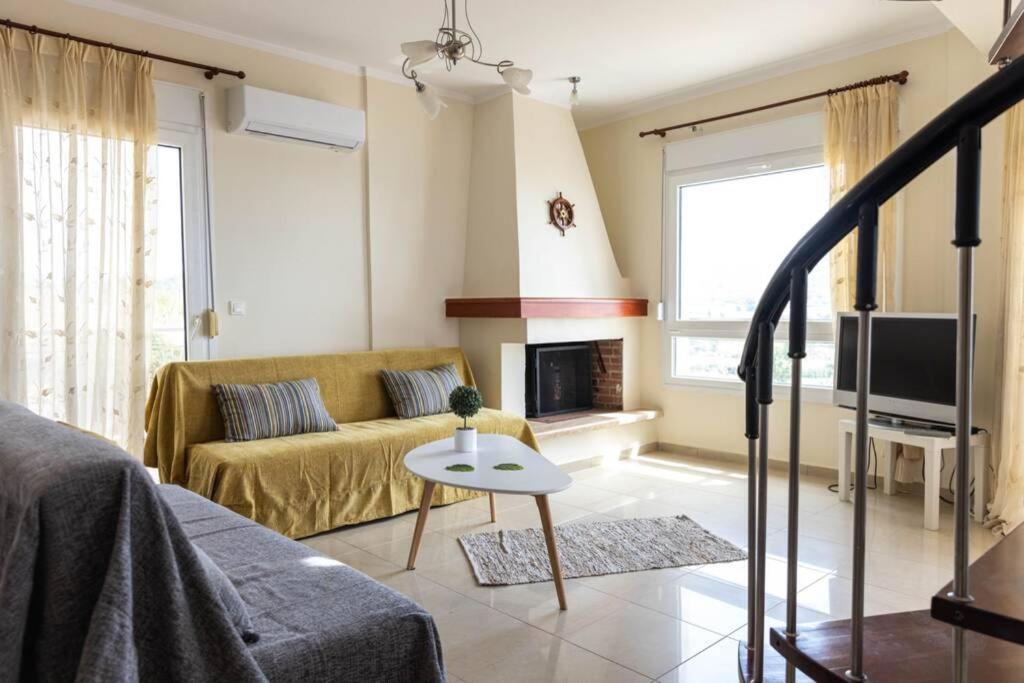 Port View House-Comfy Family Apartment-Panoramic View Nea Peramos  Ngoại thất bức ảnh